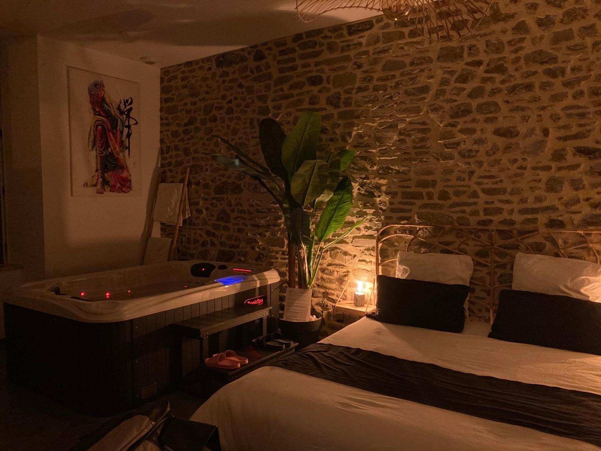 La Douce Nuit Apartment Fougères Екстериор снимка