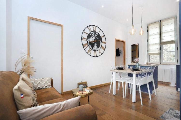La Douce Nuit Apartment Fougères Екстериор снимка