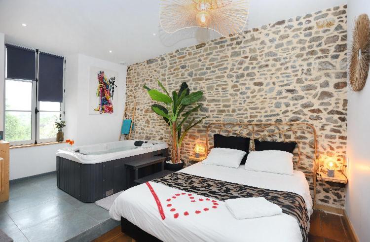 La Douce Nuit Apartment Fougères Екстериор снимка