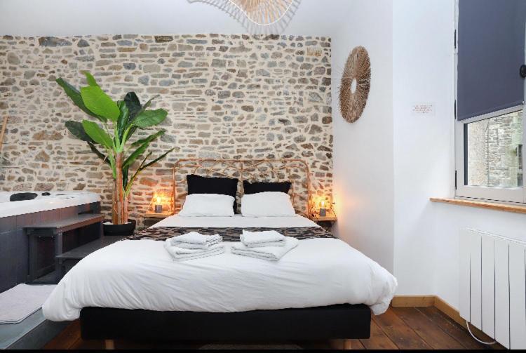 La Douce Nuit Apartment Fougères Екстериор снимка
